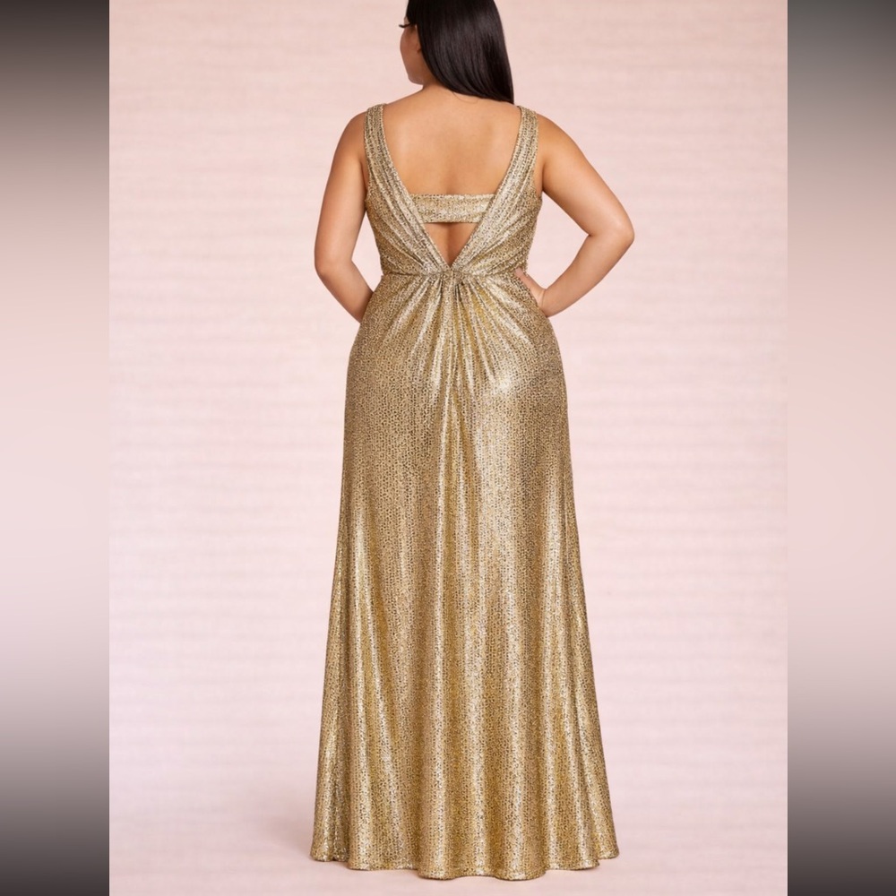Hailey Paige Occasions Gold Cashmere V back strap ruched waist Style 5954 sz 22 - Picture 2 of 16